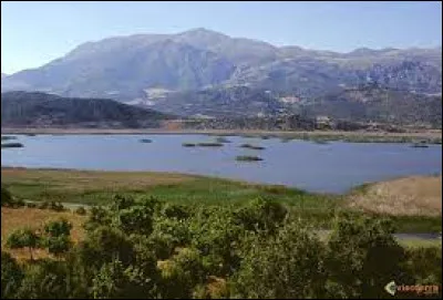 Dans quel pays le lac Stymphale se trouve-t-il ?