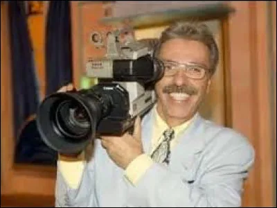 Quelle émission qui consistait à piéger, avec l'utilisation de caméras cachées, des célébrités est réapparue pour une saison en 2020/2021 ?