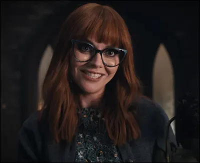 Madame Thornhill demande aux élèves de choisir une fleur à inspecter. Laquelle choisis-tu ?