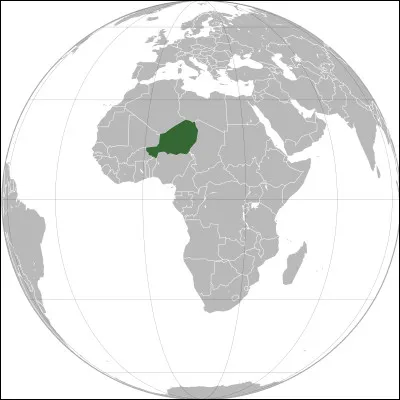 Les plus importantes ressources de ce pays sont l'or, le fer, le charbon et le pétrole, il sépare l'Afrique subsaharienne de l'Afrique du Nord. Quel est ce pays ?