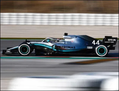 À qui appartient cette F1 ?