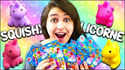 Quels sont les noms de ses deux chats ?