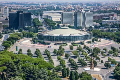 Politique : Laquelle de ces institutions internationales ne siège pas à Rome ?