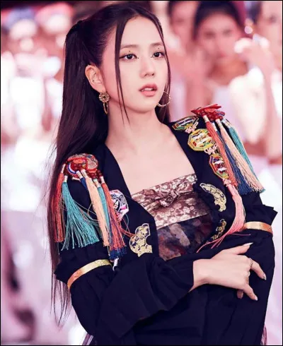 Quel est le vrai nom de Jisoo ?