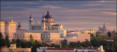Monde : Quelle ville française est jumelée avec Madrid ?