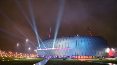 Quelle est la capacité d'accueil du Zénith de Rouen ?