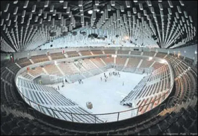 Quelle est la capacité d'accueil de Brest Arena ?