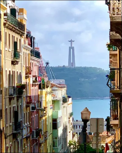 Insolite : Laquelle de ces anecdotes sur Lisbonne est inexacte ?