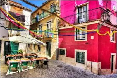 Culture : Quel était le thème de l'Exposition universelle de 1998 qui s'est déroulée à Lisbonne ?