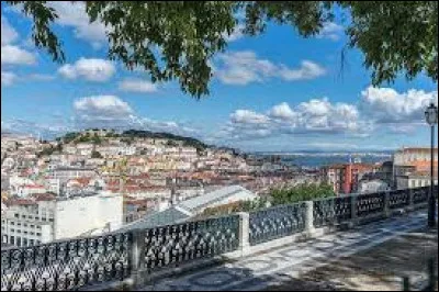 Culture : Lequel de ces événements n'a jamais eu lieu à Lisbonne ?