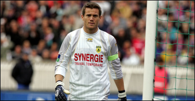 Qu'a fait Mickaël Landreau lors de la finale 2003-2004 perdue par le FC Nantes contre Sochaux ?