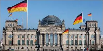 Politique : Quel est le nom du Parlement allemand qui siège à Berlin ?