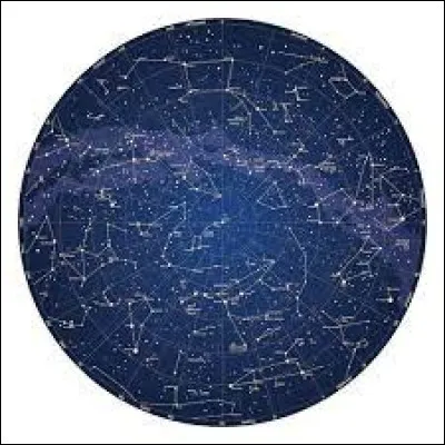 Selon l'Union astronomique internationale, combien compte-t-on de constellations dans le ciel ?