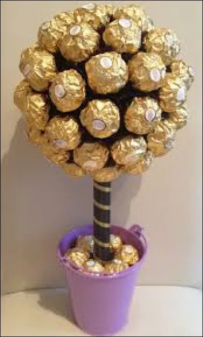 Dernière question, au niveau international, dans combien de pays les Ferrero Rocher sont-ils vendus ?