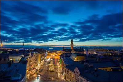 Au Danemark, au repas de Noël, ils mangent un dessert unique : le Risalamande ! De quoi s'agit-il exactement ?