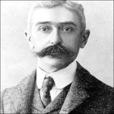 Quel drapeau cr&eacute;&eacute; en 1913 symbolise les cinq continents ?