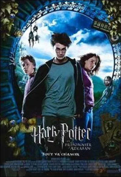 Dans ''Harry Potter et le Prisonnier d'Azkaban'', la nuit où il apprend que Sirius Black est à Poudlard, le professeur Dumbledore fait dormir tous les élèves...