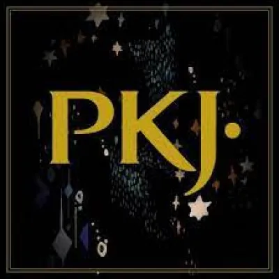 L'édition de "Gardiens des Cités Perdues" est Pocket Jeunesse mais aussi Lumen.