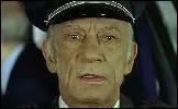 Il est Henri le chauffeur de Louis de Funs dans 'L'aile ou la cuisse', c'est Raymond ...