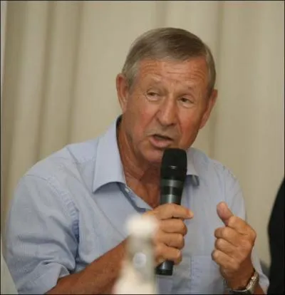 1er franais ballon d'or, 1er franais  remporter la Coupe des Champions, c'est Raymond ...