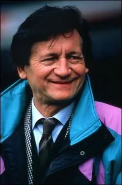 Il a t champion de France puis vainqueur de la Ligue des Champions avec Marseille, c'est Raymond ...