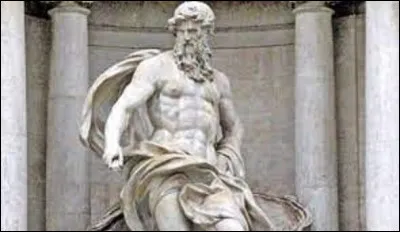 Pallas est un Titan dont la mère est Eurybie, divinité maritime primordiale. Qui est donc son père, autre Titan ?