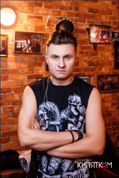 Quand est-il entré dans le groupe PopCorn ?