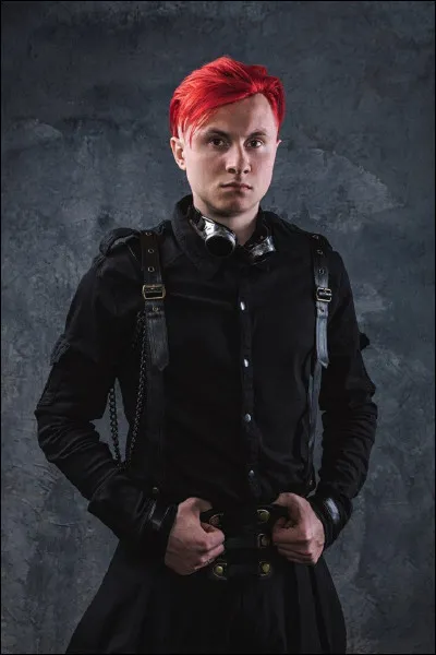 Quel âge a-t-il (novembre 2022) ?