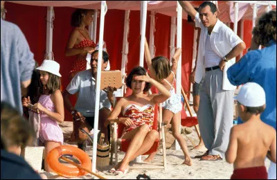 En quelle saison se passe "La Baule-les-Pins" ?