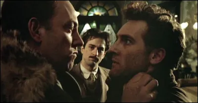 Durant quelle saison se déroule le film "1900" ?