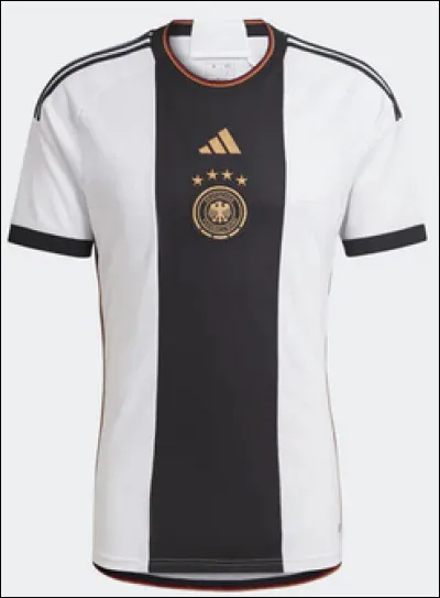 On continue sur un facile. À quelle sélection appartient ce maillot ?