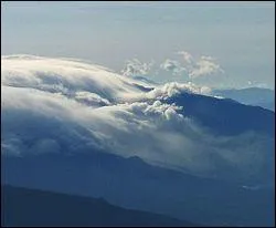Point culminant du Panama, avec 3 474 m, volcan teint situ  l'ouest du pays, dans le massif de Talamanca, je suis :