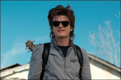 Où travaille ce personnage dans la 3e saison ?