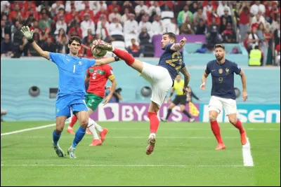 Pour la demi-finale, quel était l'adversaire de la France très attendu par tous les supporters ?