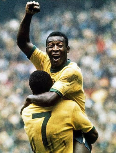 Au cours de sa carrière, le footballeur brésilien Pelé a inscrit plus de ... (Complétez !)