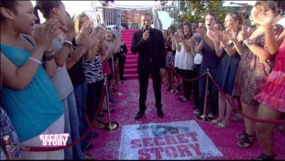 Quel lment ne se trouve pas dans la maison ?