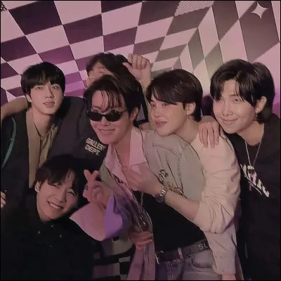 En décembre 2022, qui est le plus riche de BTS ?