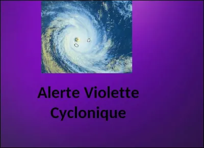 L'alerte violette a le même principe que l'alerte rouge mais elle est émise uniquement pour les cyclones majeurs, avec des rafales à plus de...
