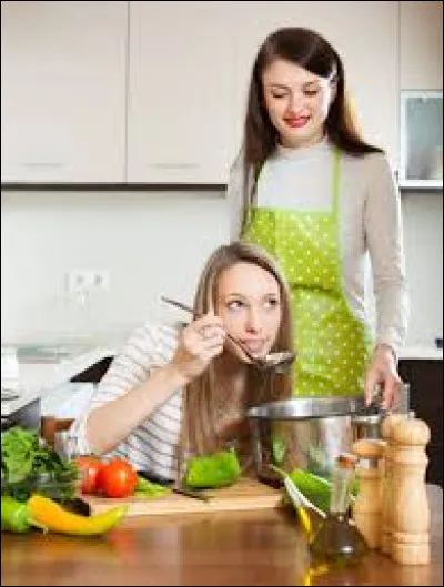 Il est 18 heures toi et ta copine cuisine déjà. Ta copine te propose de cuisiner ton plat préféré, quel est ton plat préféré ? (2/3)