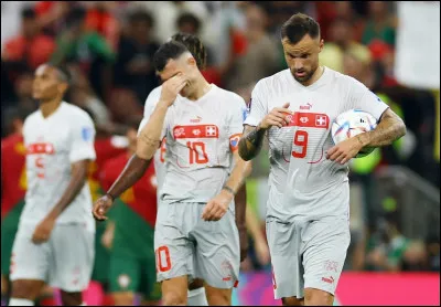 Lors des huitièmes de finale, le Portugal écrase la Suisse sur le score de 6 buts à 1. Quelle est l'une des raisons de la débâcle invoquée par le sélectionneur helvète ?