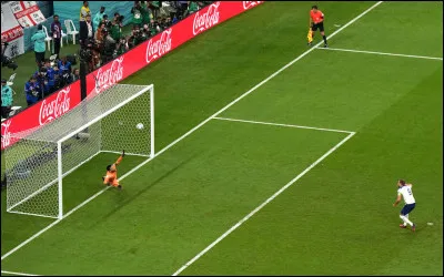 En quart de finale, la France bat l'Angleterre qui obtient durant ce match...