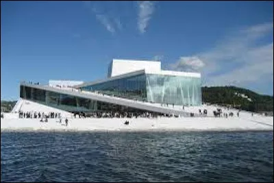 Lieu d'exception : À quoi sert ce bâtiment ?