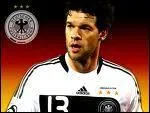 Michael Ballack. Joueur de football allemand, capitaine de l'quipe nationale allemande. Comment surnomme-t-on l'quipe de foot allemande ?