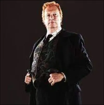 Quelle est la profession de son père, Arthur ?