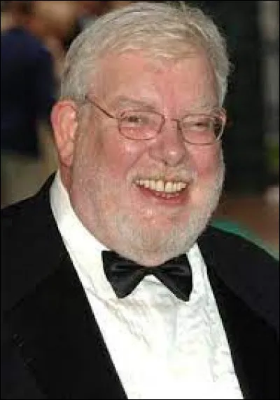 Qui joue Vernon Dursley dans les films ?