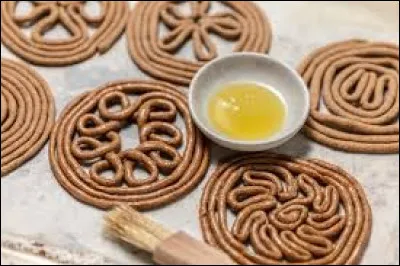 Quel est le nom de ces biscuits en forme de soleil ?