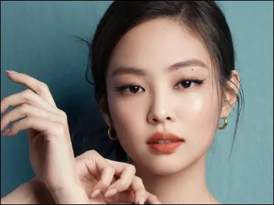 Quel âge a-t-elle (en 2022) ?