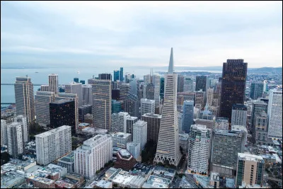 Économie : laquelle de ces grandes entreprises n'a pas son siège à San Francisco ?