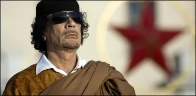 En quelle année Mouammar Kadhafi est-il capturé, lynché et tué en Libye ?