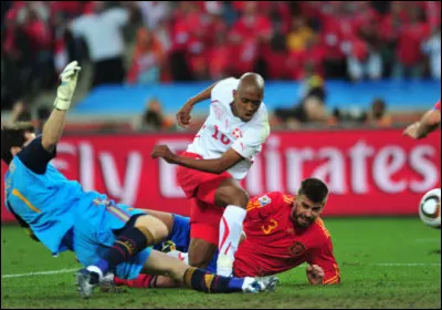 En phase de groupes, lEspagne perd 1-0 face à :
